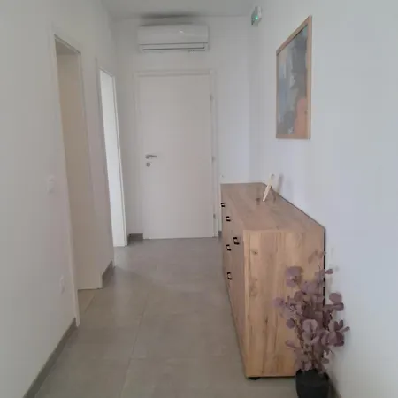 Noel 2 Apartment *